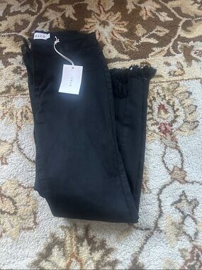 Cello Black Women's Ankle Jeans with Fringed Hem